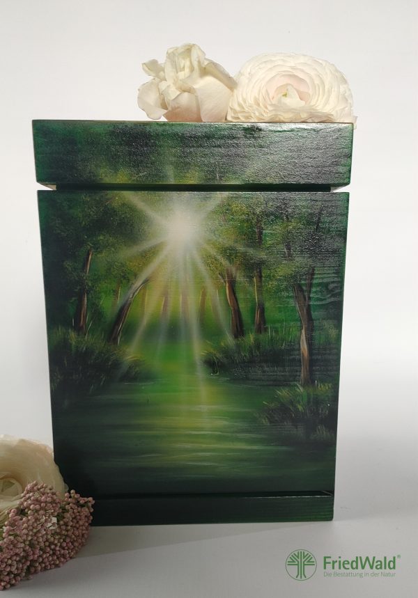 Handbemalte Holzurne "Waldtraum" DBS-0125-27